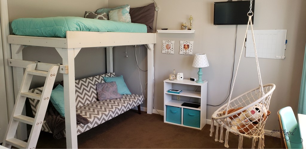 Garies Girl Teenager Bedroom